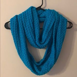 Knit scarf